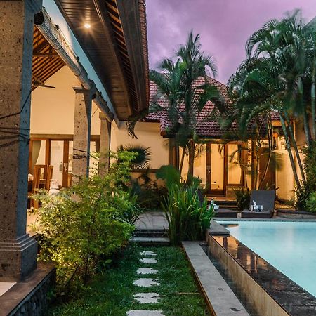Linda Villa Canggu Esterno foto